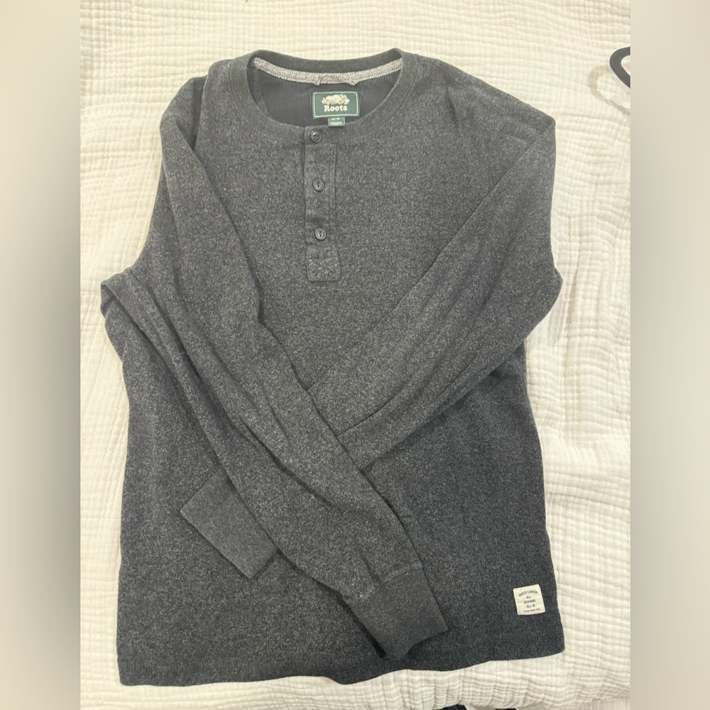Roots Mens M Henley Sweater